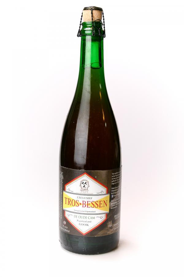 DE_OUDE_CAM_TROS_BESSEN